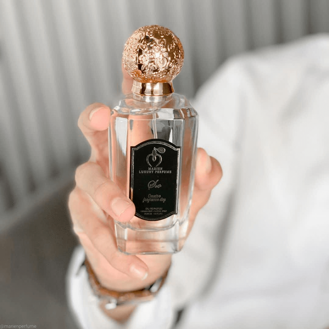 Marien Soo 100ml Unisex Luxury Eau de Parfum, Elevate your fragrance collection with Marien Soo, a 100ml unisex luxury eau de parfum. Enjoy fresh, floral niche scent for all genders.