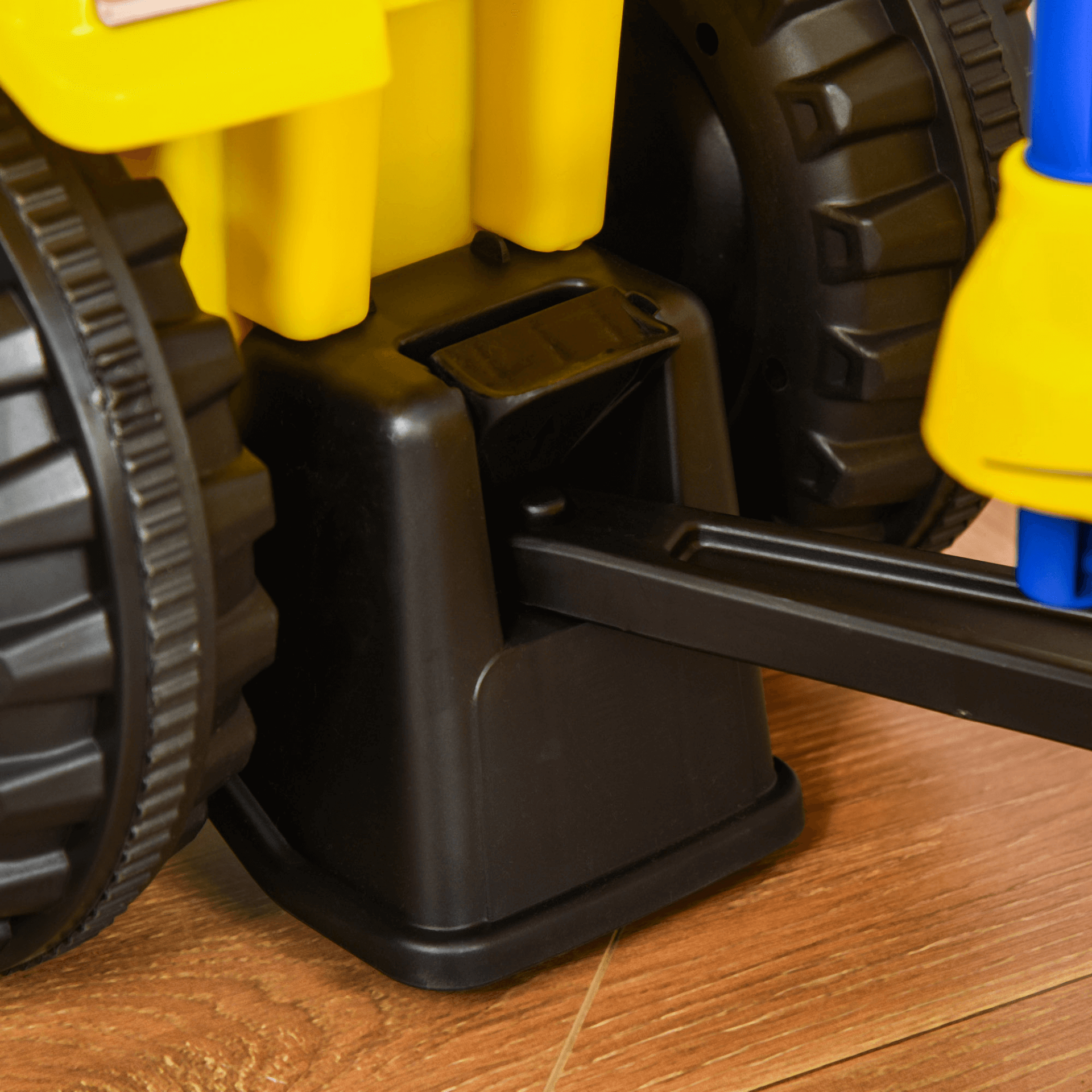 Ride On Tractor for Toddlers - Learn & Play, Boost your toddler's walking skills with the HOMCOM Ride On Tractor. Perfect for play and learning balance. Ideal for little explorers.