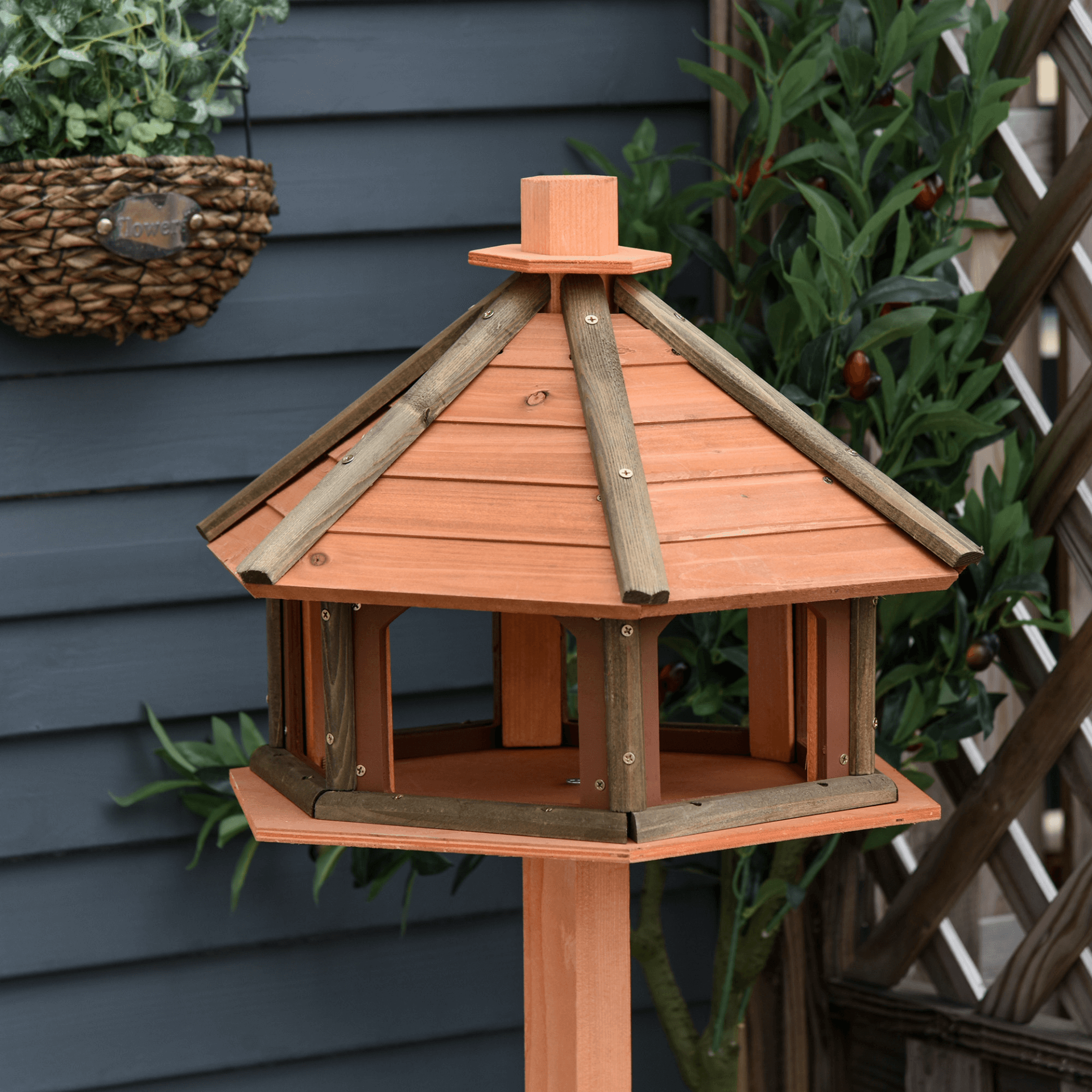 PawHut 130cm Wooden Bird Feeder – Stylish Garden Decor, Enhance your garden with the PawHut Wooden Bird Feeder. Durable, decorative, and perfect for attracting birds to your yard.