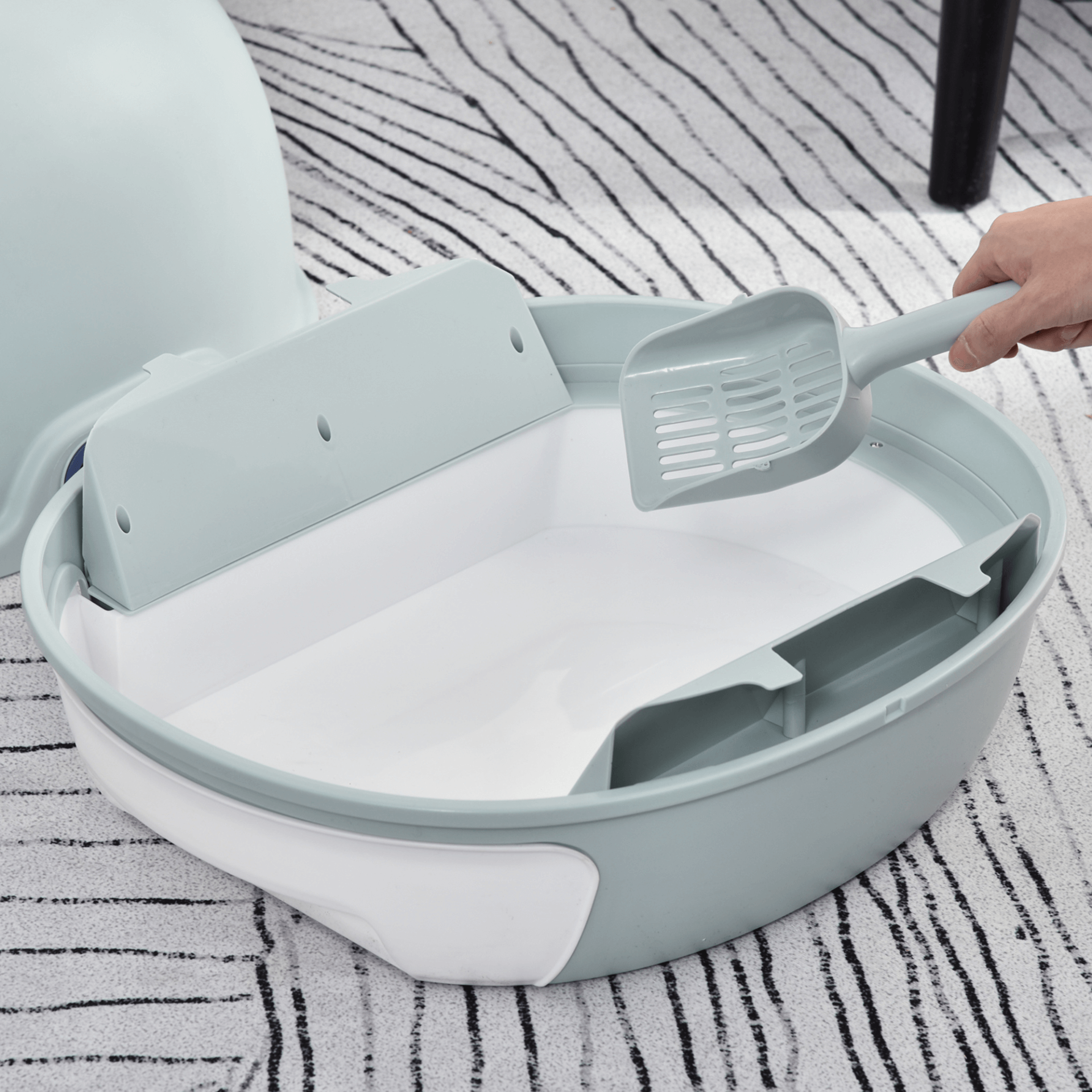 PawHut Enclosed Cat Litter Box – Stylish & Easy-Clean, Keep your cat’s litter discreet with our PawHut design. Effortless cleaning, odor concealment, and stylish blue design for a fresh home.