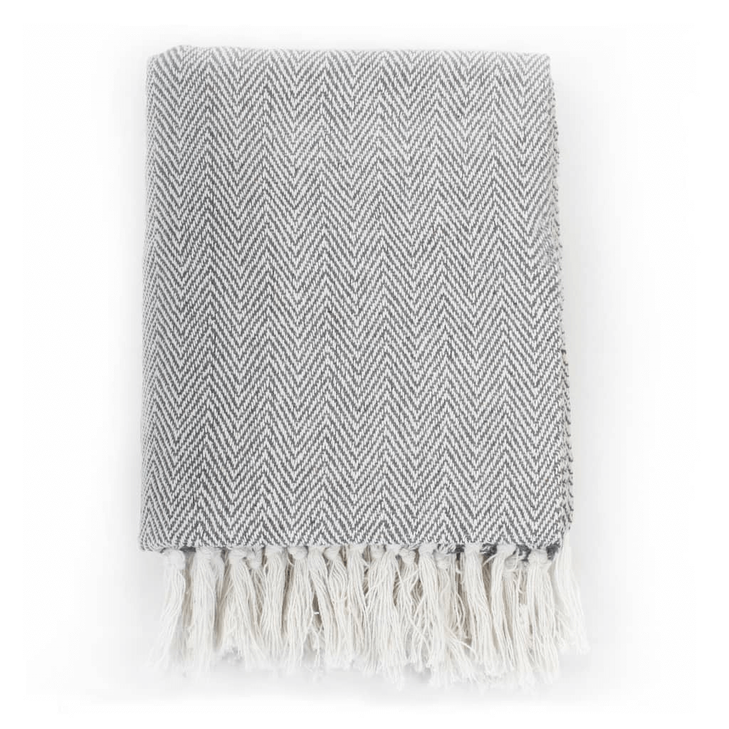 vidaXL Throw Cotton Herringbone 160x210 cm Grey, Enhance your home style and comfort with the vidaXL Throw Cotton Herringbone 160x210 cm Grey. Luxuriously soft and stylish.