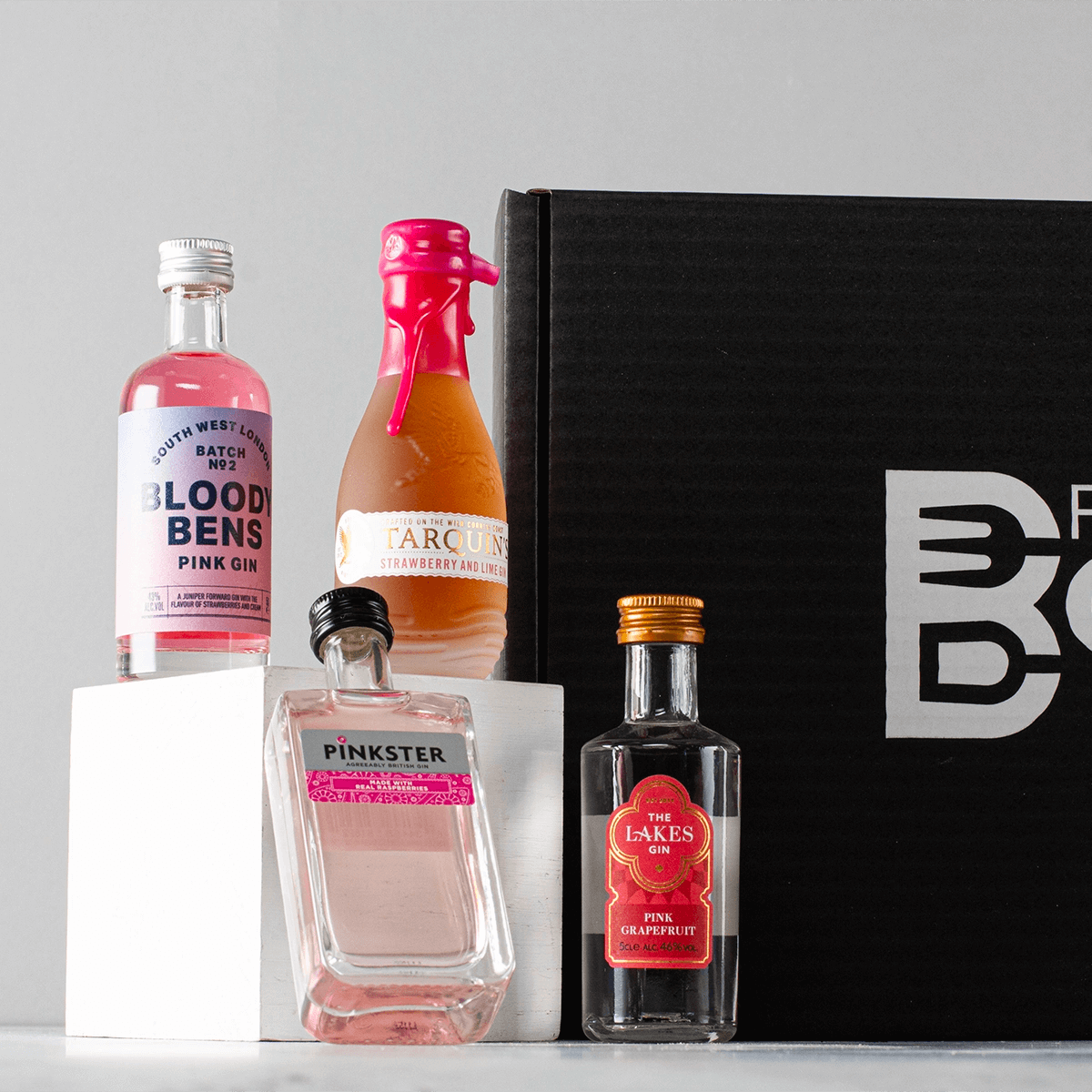 Mini Gin Sample Selection Gift Set - 8 x 5cl, Discover premium artisan gins with our Mini Gin Sample Selection Gift Set. Ideal gift for gin enthusiasts - 8 x 5cl bottles from top producers.