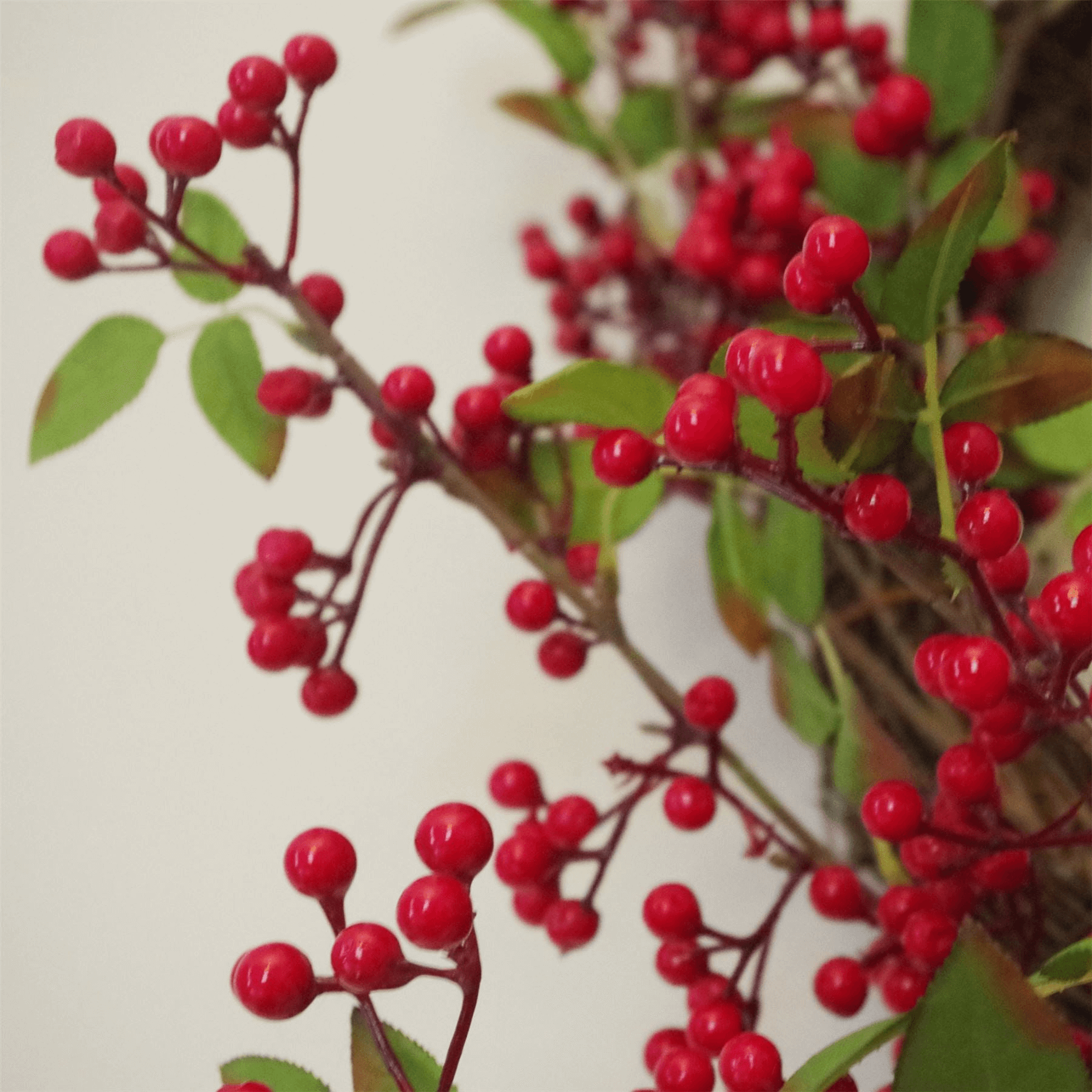 Luxury Christmas Wreath with Red Berries - 60cm, Elevate your home decor with our 60cm luxury Christmas wreath, featuring high-quality silk leaves and red berries for a stunning festive look.