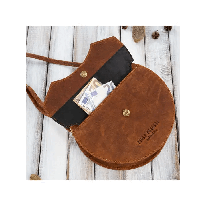 Vintage Round Leather Handbag - Classic Style Discover elegance with our Round Leather Handbag. Perfectly aged, offering ample storage and unisex design for any occasion.