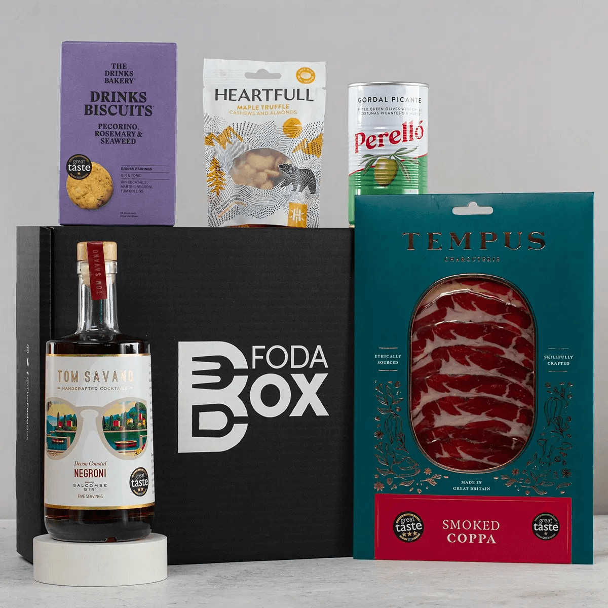 Negroni Cocktail Kit - Premium Gift Set with Snacks, Negroni Cocktail Gift Set, featuring a handcrafted blend of Devon coastal gin and Italian vermouth, plus premium snacks. Ideal for cocktail enthusiasts.