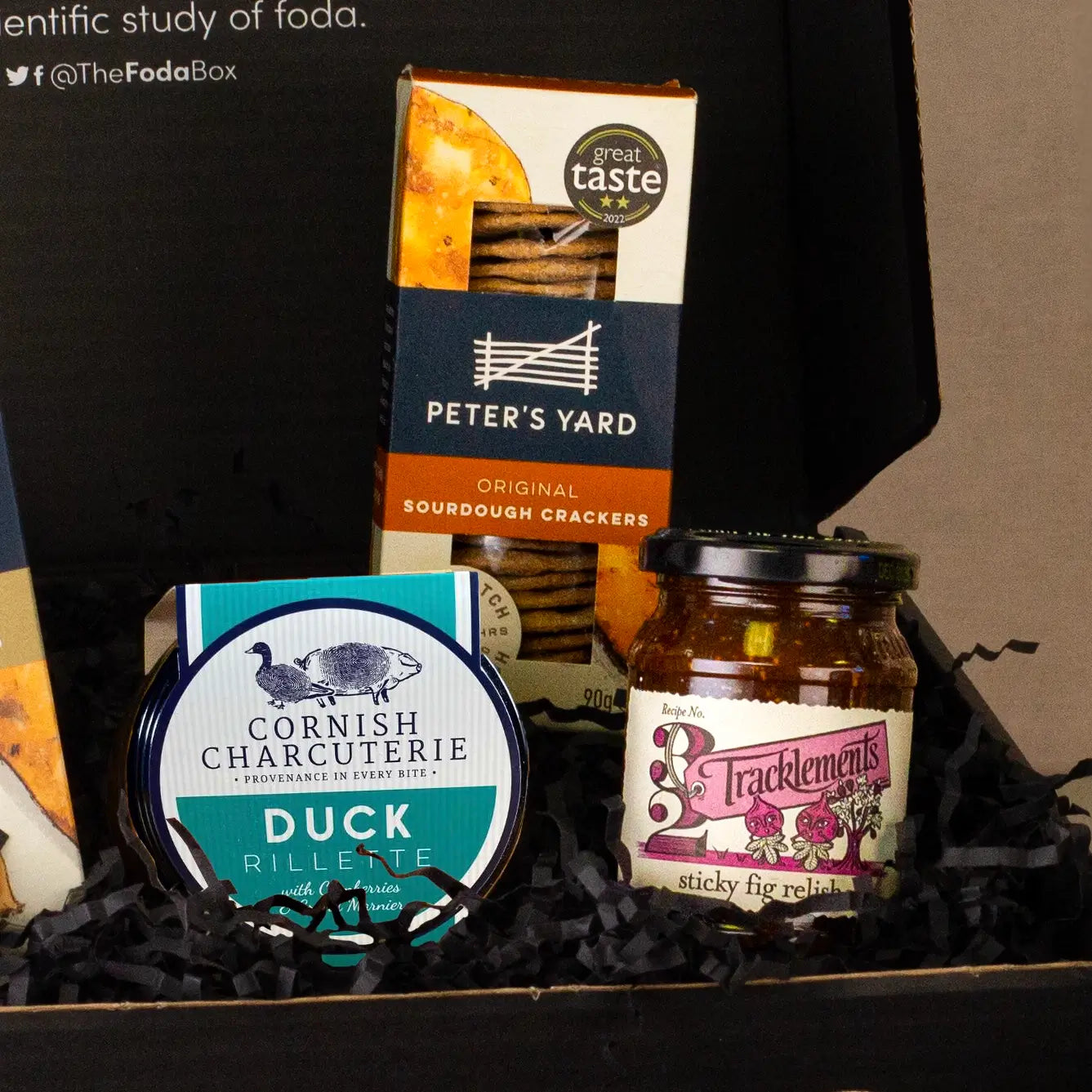 Cheese Taster Gift Box - Luxurious Gourmet Artisanal Cheese Hamper for Cheese Lovers