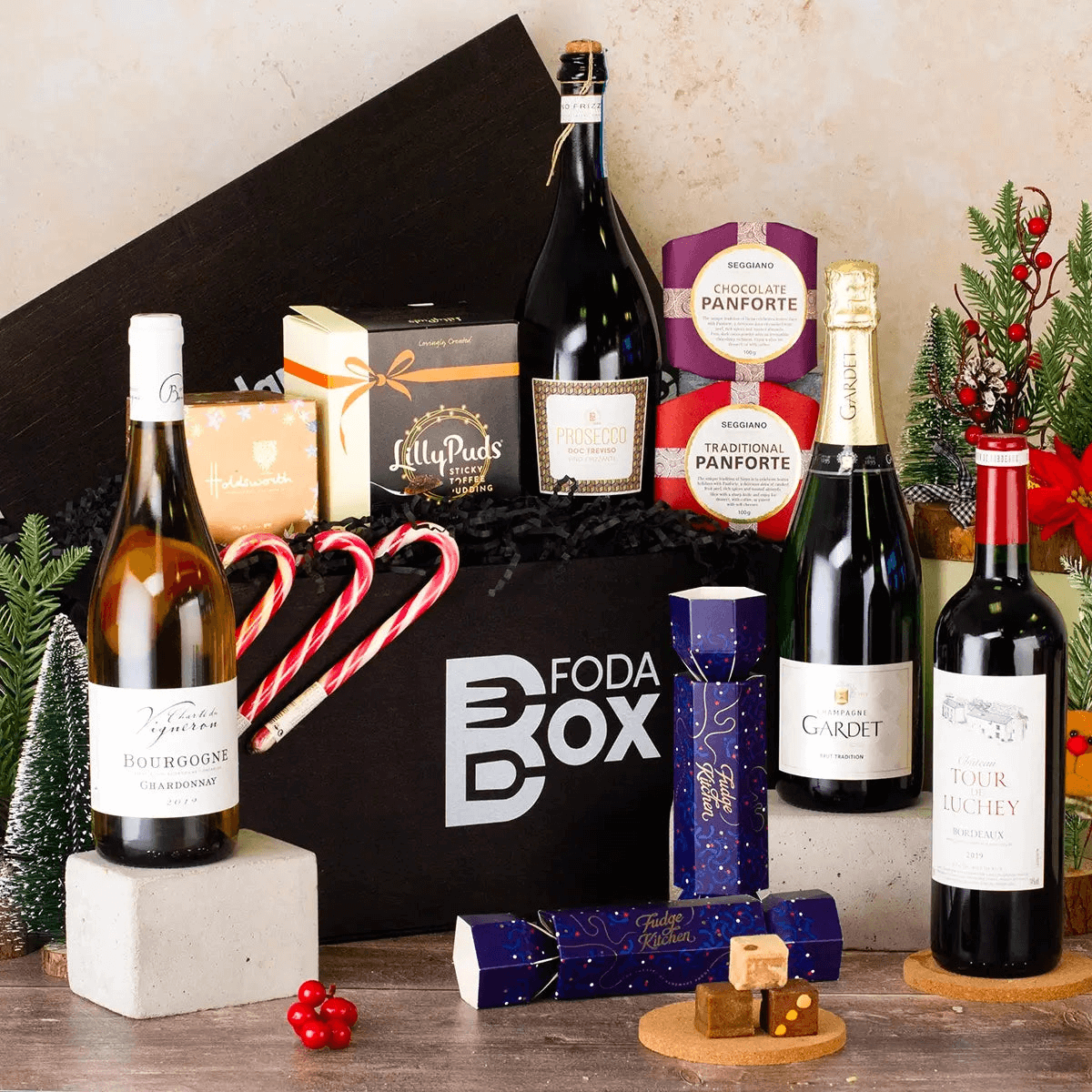 Indulgent Christmas Gift Hamper, Celebrate with our luxury festive food & drinks collection featuring prosecco, champagne, wine, and delightful treats.